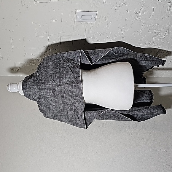 Shawl Wrap Scarf Muffler White Black Herringbone Soft Fringe Warm Cozy - Picture 6 of 9